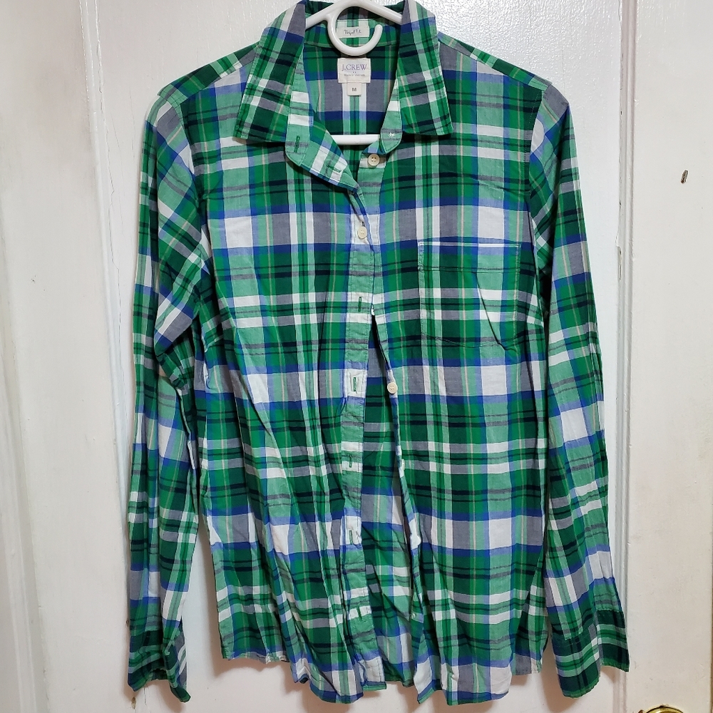 Women's plaid shirt